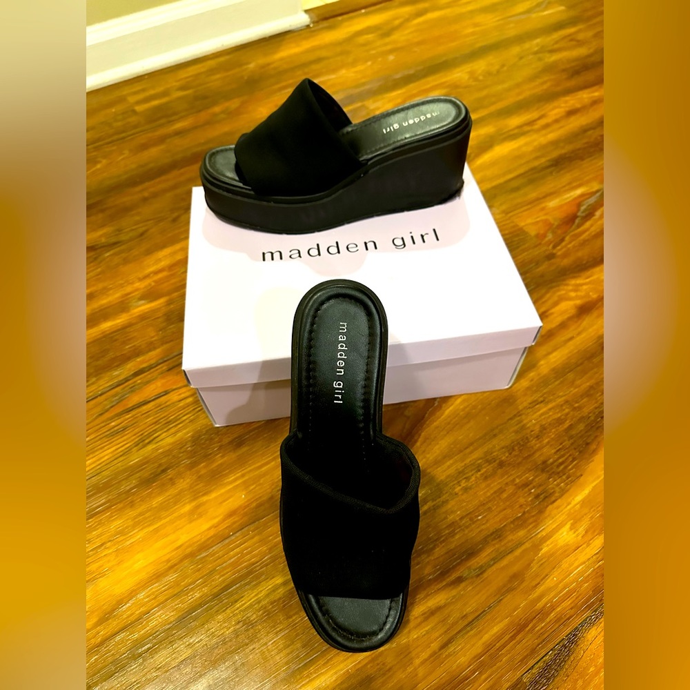 Worn only once—just bought them

Original box